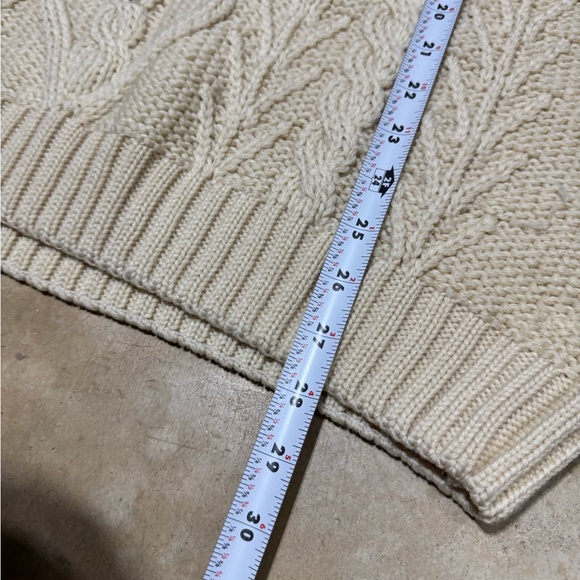 Donegal Irish 100% Wool Sweater Men’s L Cream Cable Knit Fisherman Fair Isle - Picture 7 of 7